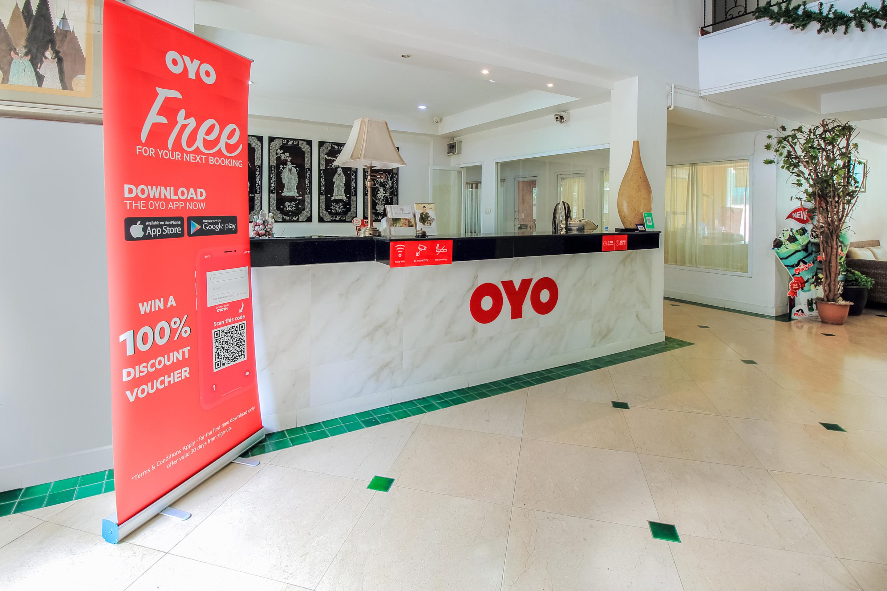Oyo 254 Royal Pimand Hotel กรุงเทพมหานคร ภายนอก รูปภาพ