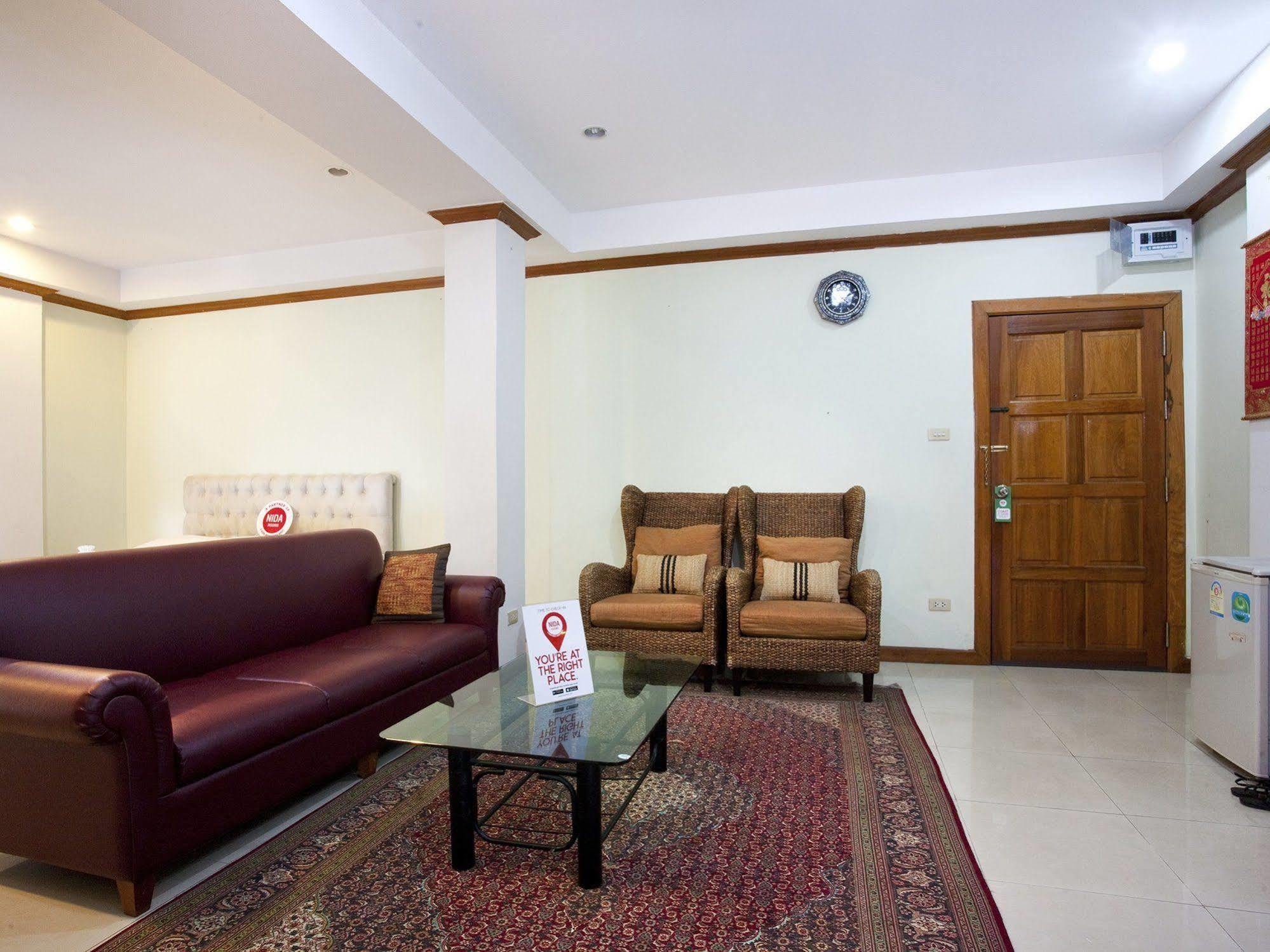 Oyo 254 Royal Pimand Hotel กรุงเทพมหานคร ภายนอก รูปภาพ