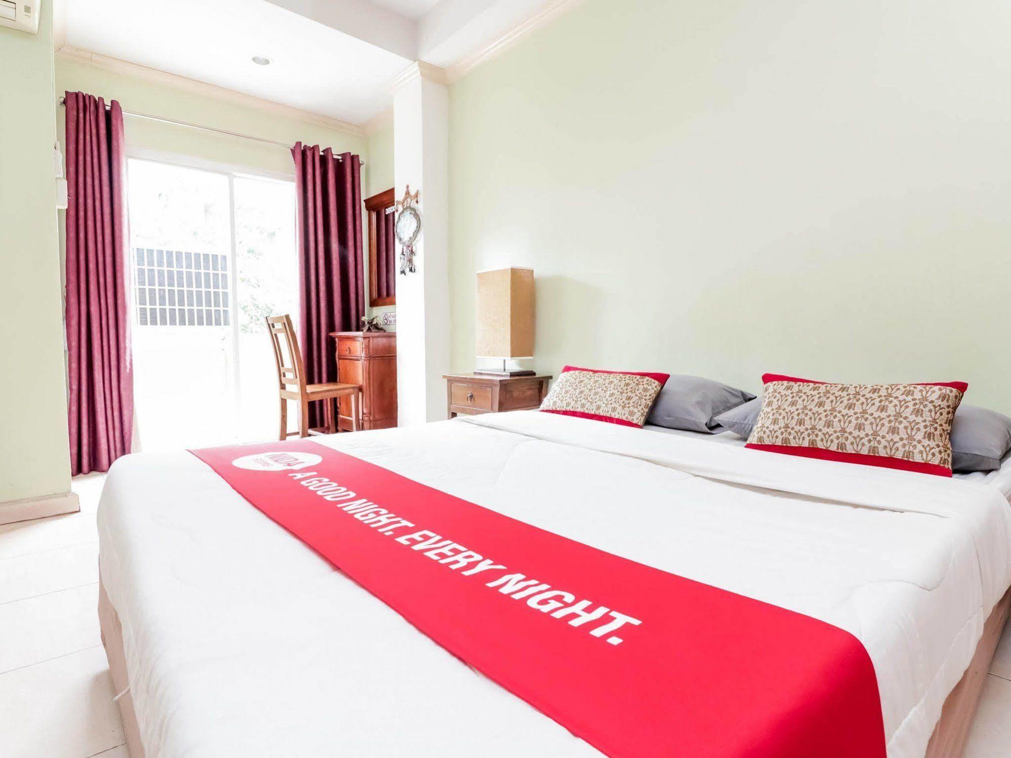 Oyo 254 Royal Pimand Hotel กรุงเทพมหานคร ภายนอก รูปภาพ