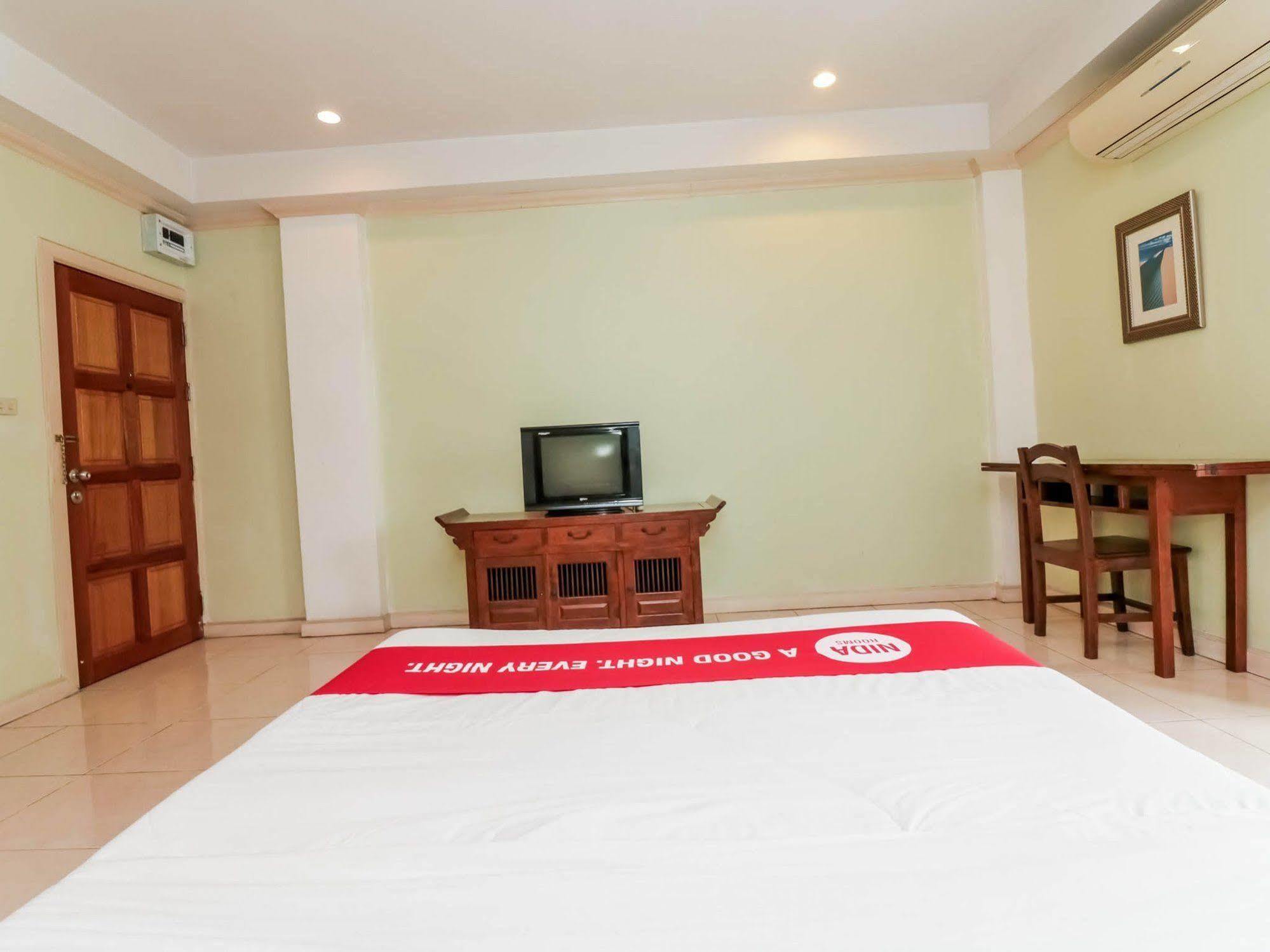Oyo 254 Royal Pimand Hotel กรุงเทพมหานคร ภายนอก รูปภาพ