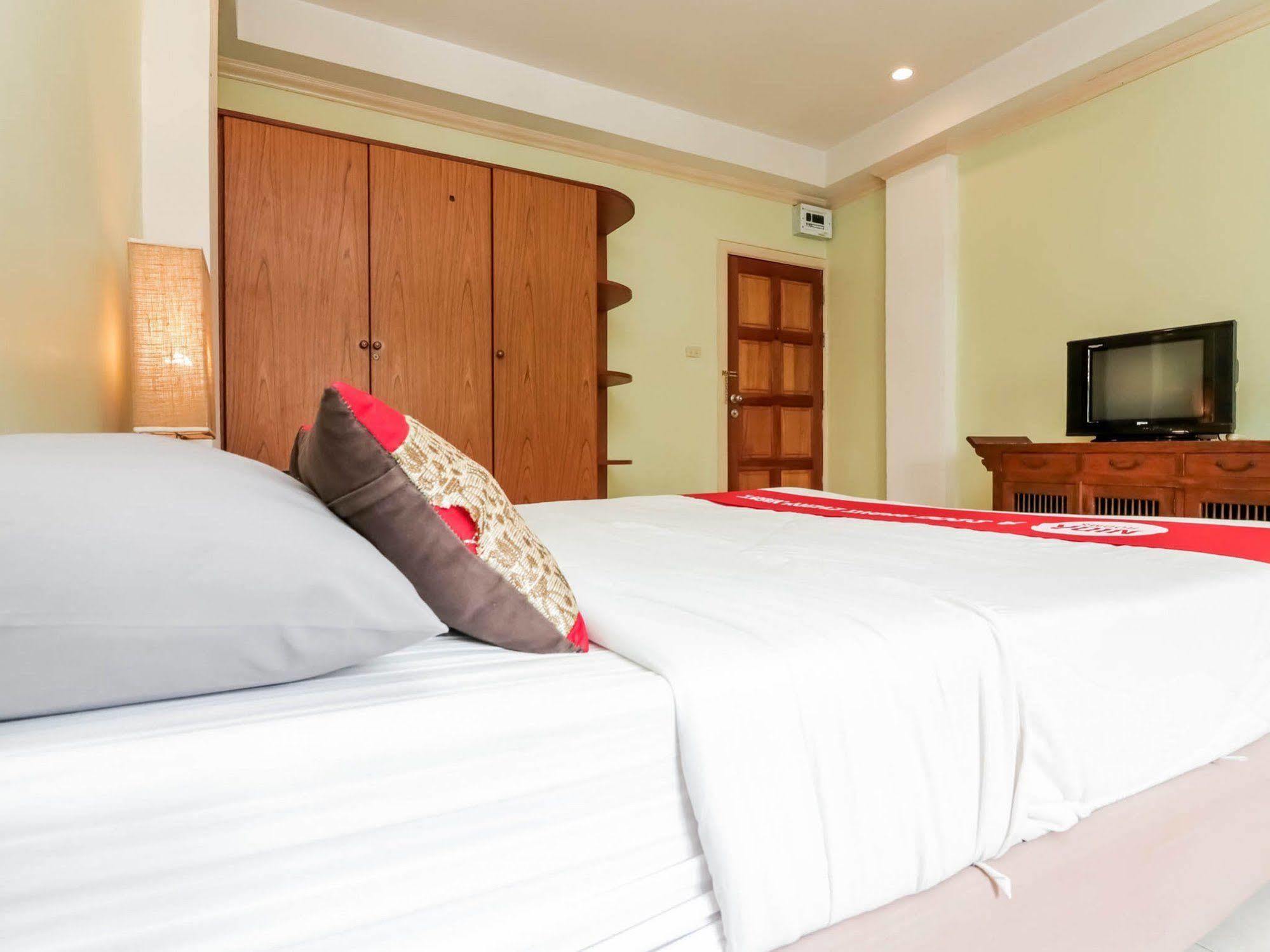 Oyo 254 Royal Pimand Hotel กรุงเทพมหานคร ภายนอก รูปภาพ
