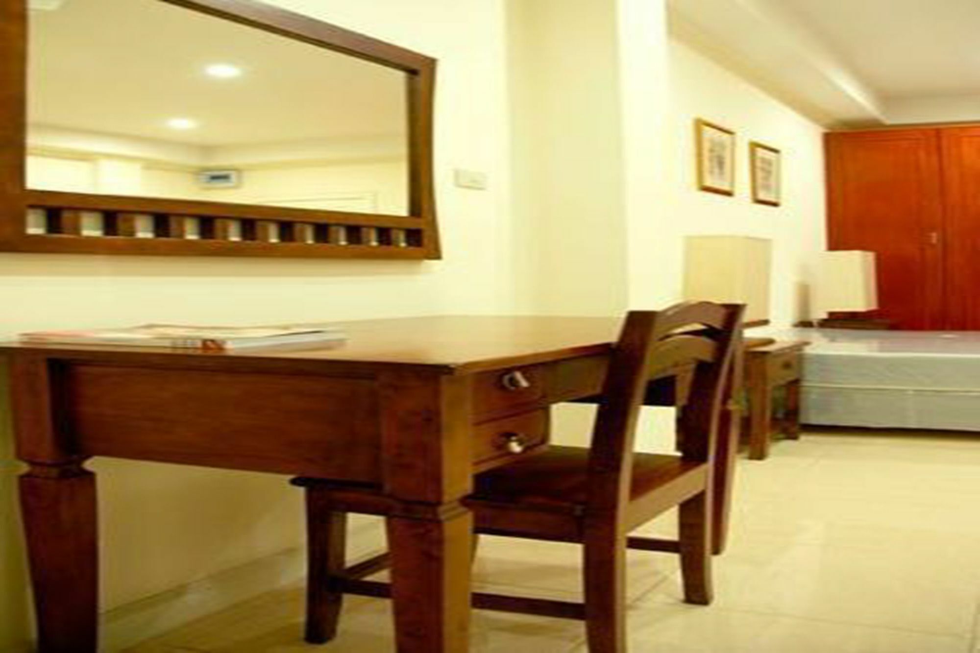 Oyo 254 Royal Pimand Hotel กรุงเทพมหานคร ภายนอก รูปภาพ