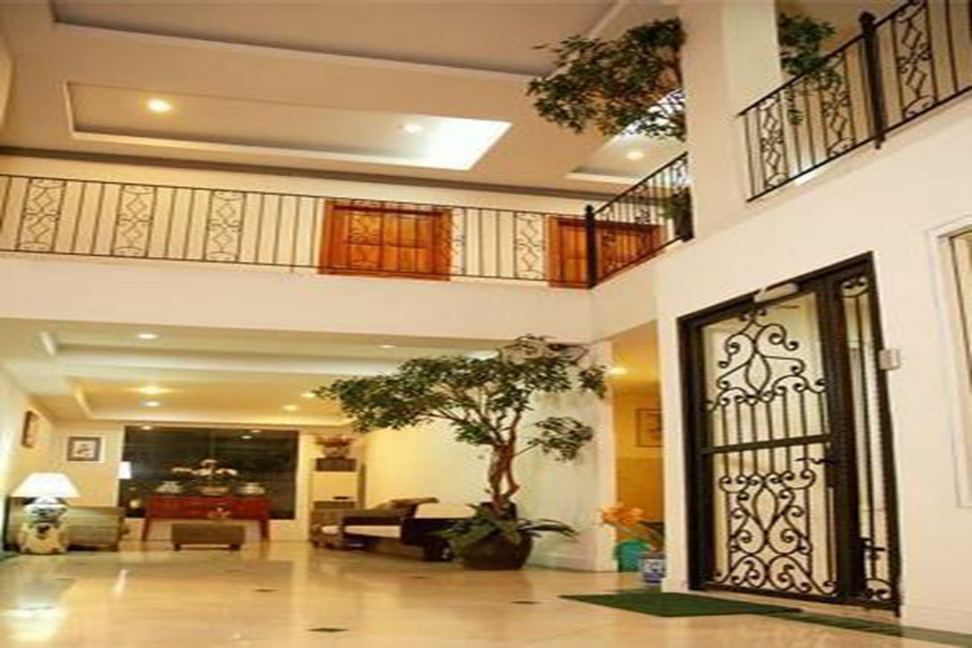 Oyo 254 Royal Pimand Hotel กรุงเทพมหานคร ภายนอก รูปภาพ